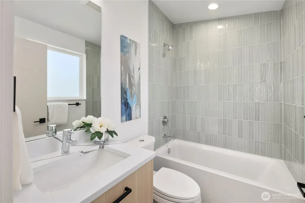 514 N 92nd Street Seattle WA 98103