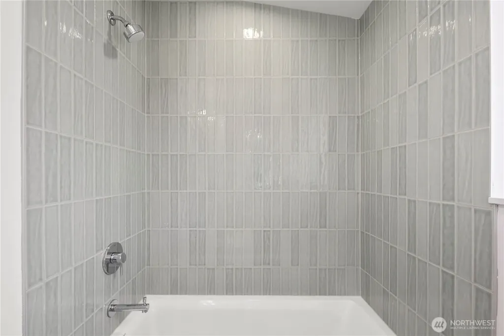 514 N 92nd Street Seattle WA 98103
