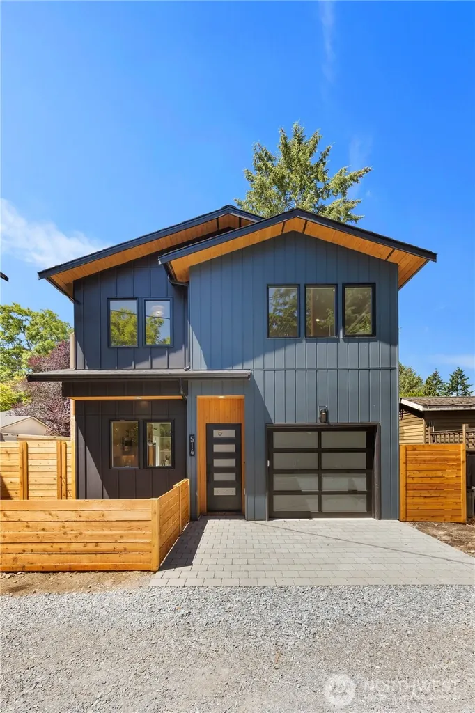 514 N 92nd Street Seattle WA 98103