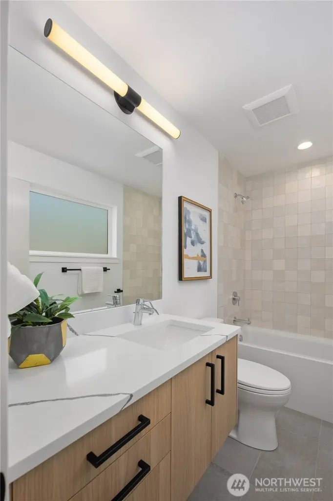 512 N 92nd Street Seattle WA 98103