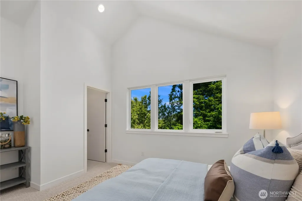 512 N 92nd Street Seattle WA 98103