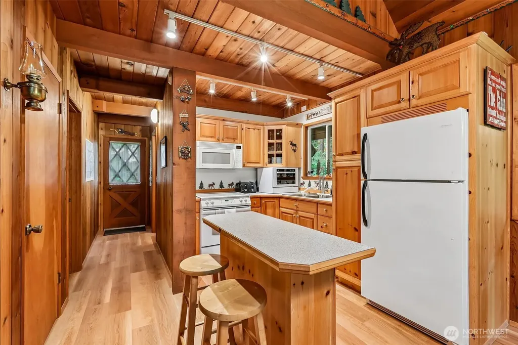 76114 NE 122nd Street Skykomish WA 98288