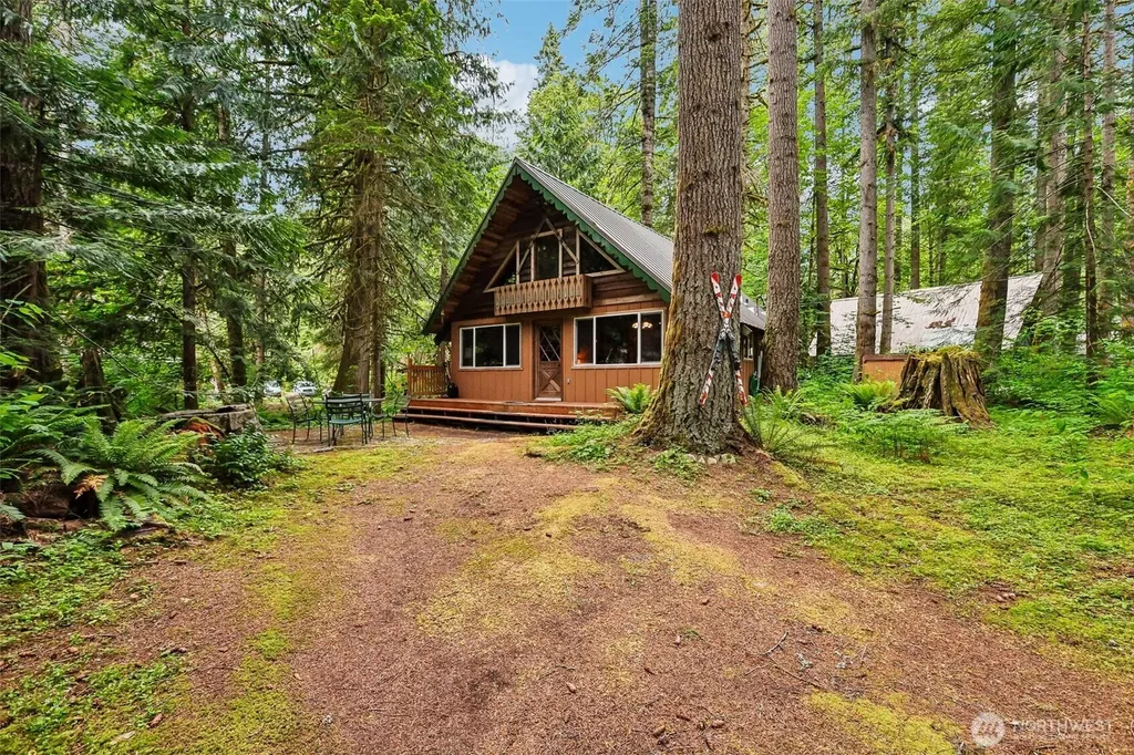 76114 NE 122nd Street Skykomish WA 98288