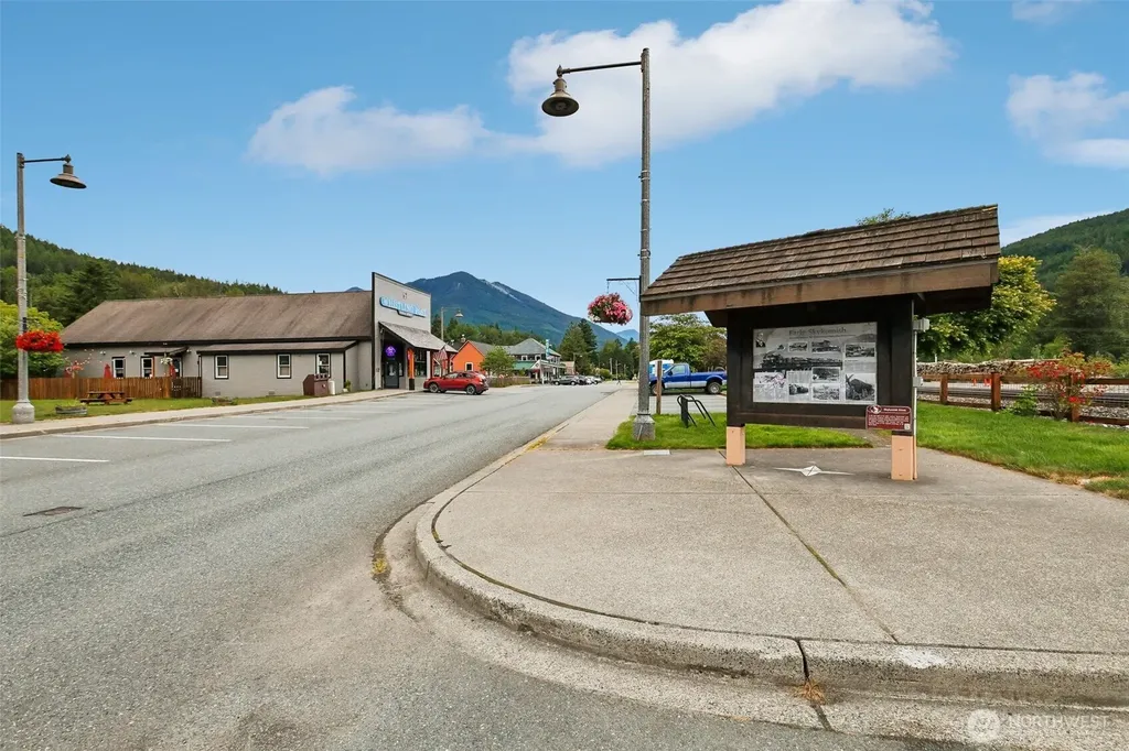 76114 NE 122nd Street Skykomish WA 98288