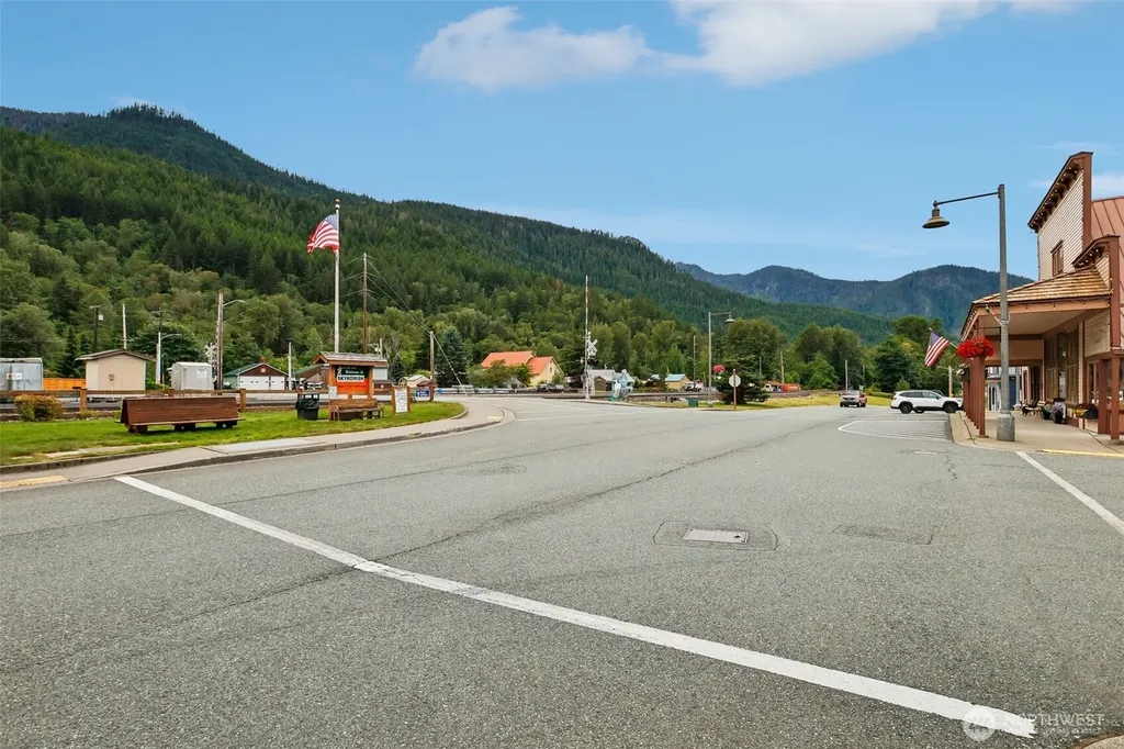 76114 NE 122nd Street Skykomish WA 98288