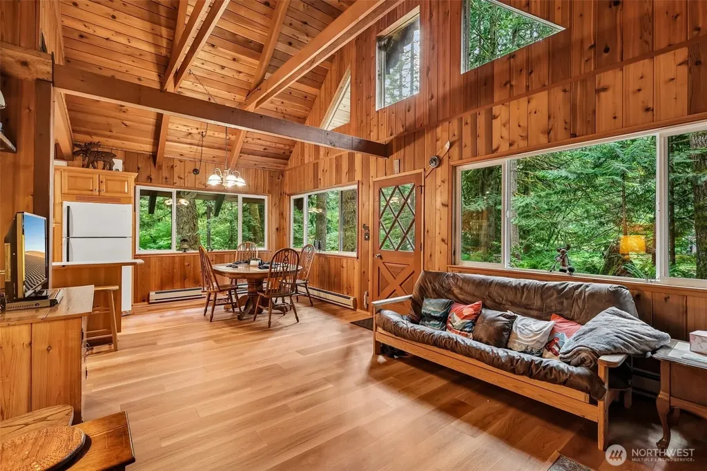 76114 NE 122nd Street Skykomish WA 98288