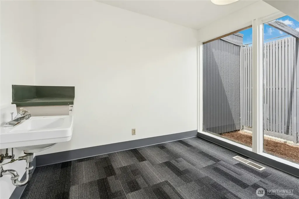6505 NE 181st Street Kenmore WA 98028