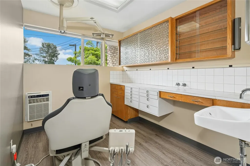 6505 NE 181st Street Kenmore WA 98028