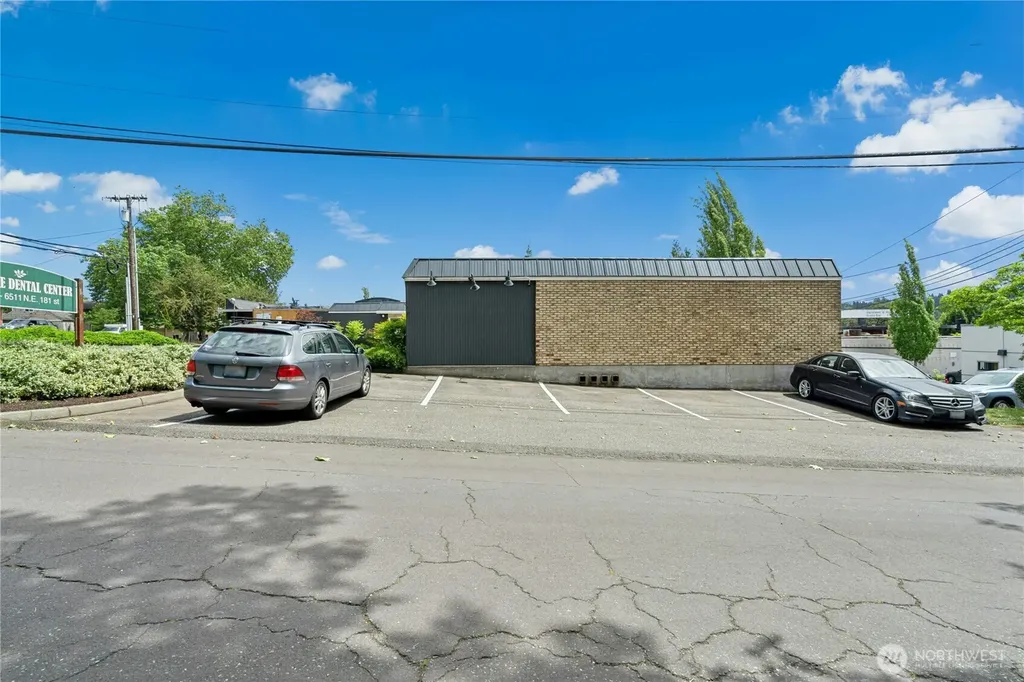 6505 NE 181st Street Kenmore WA 98028