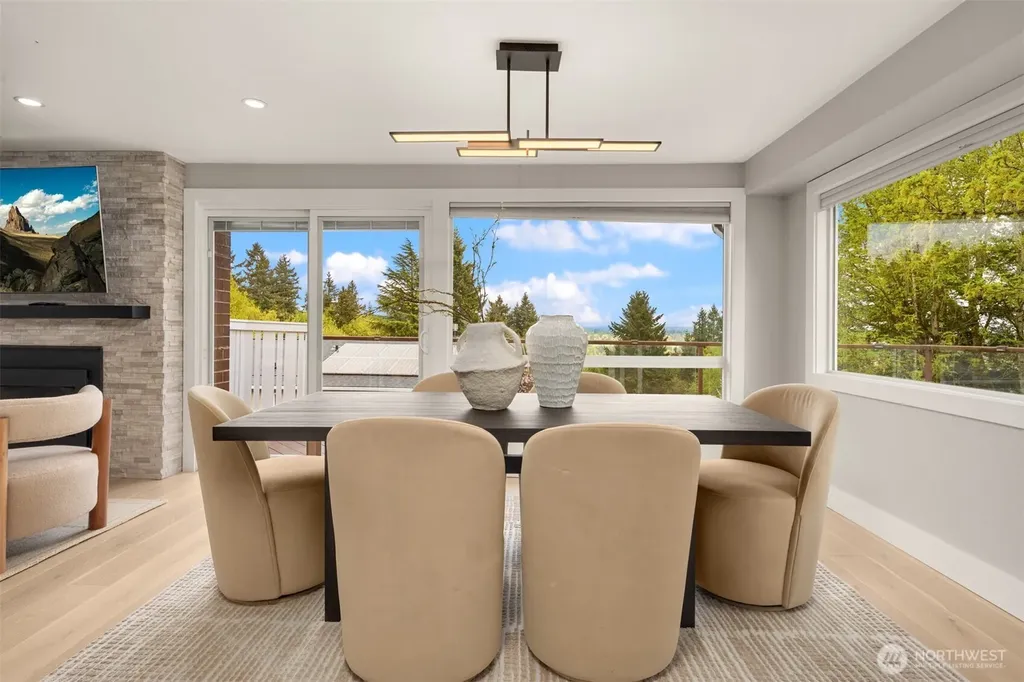 13720 94th Avenue NE Kirkland WA 98034