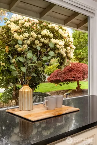 13720 94th Avenue NE Kirkland WA 98034