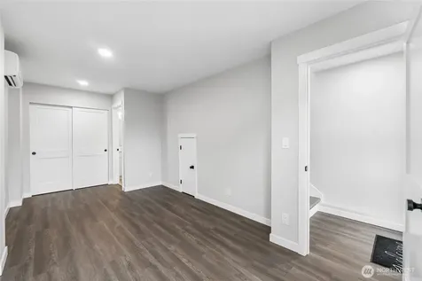 6025 47th Avenue S Seattle WA 98118