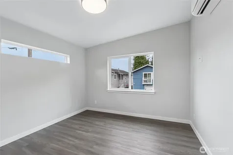 6025 47th Avenue S Seattle WA 98118