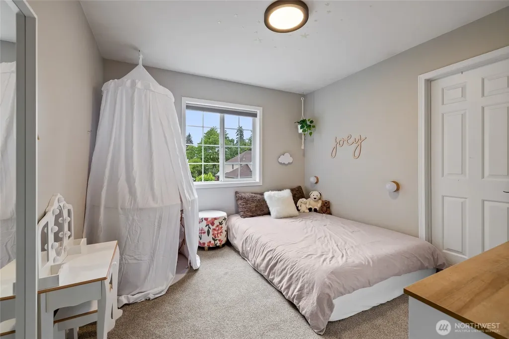 38040 37th Place SE Auburn WA 98001
