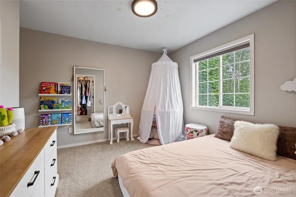38040 37th Place SE Auburn WA 98001