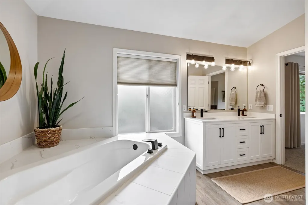 38040 37th Place SE Auburn WA 98001