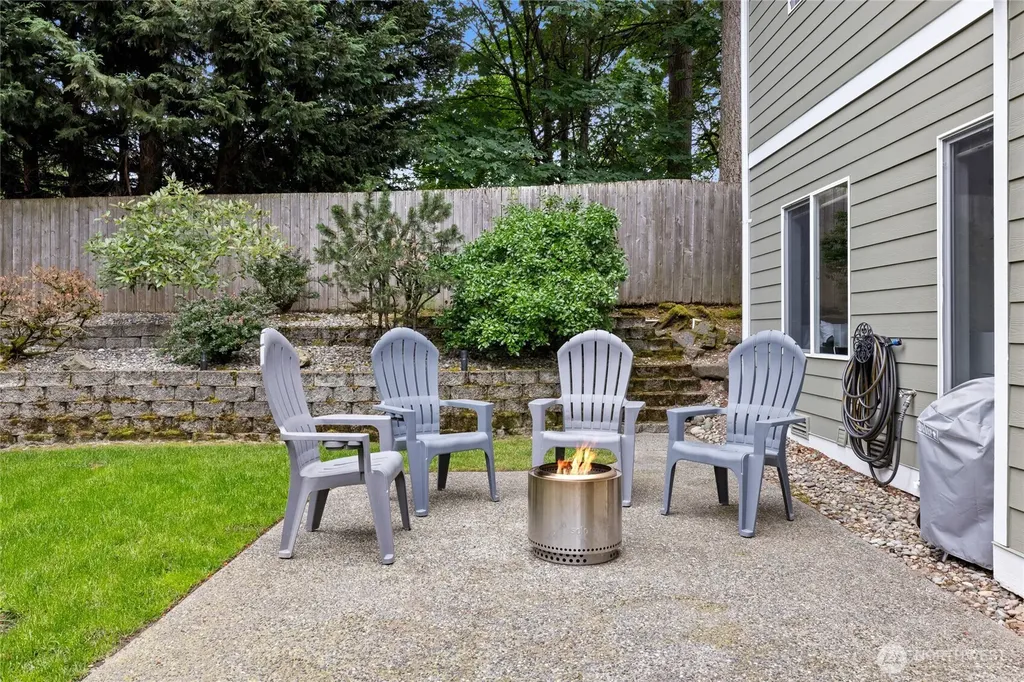 38040 37th Place SE Auburn WA 98001