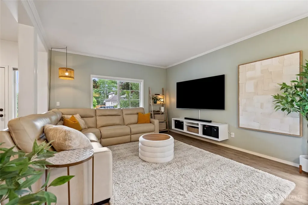 38040 37th Place SE Auburn WA 98001