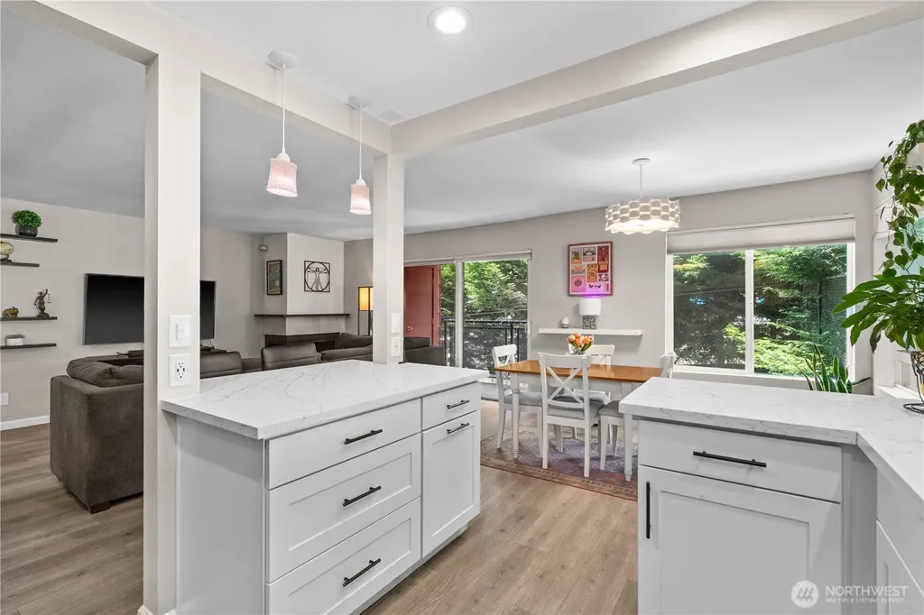 613 4th Avenue W Seattle WA 98119