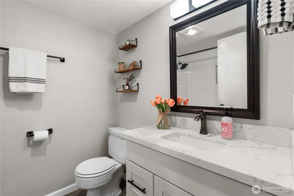 613 4th Avenue W Seattle WA 98119