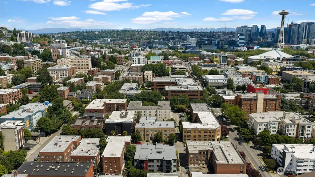 613 4th Avenue W Seattle WA 98119