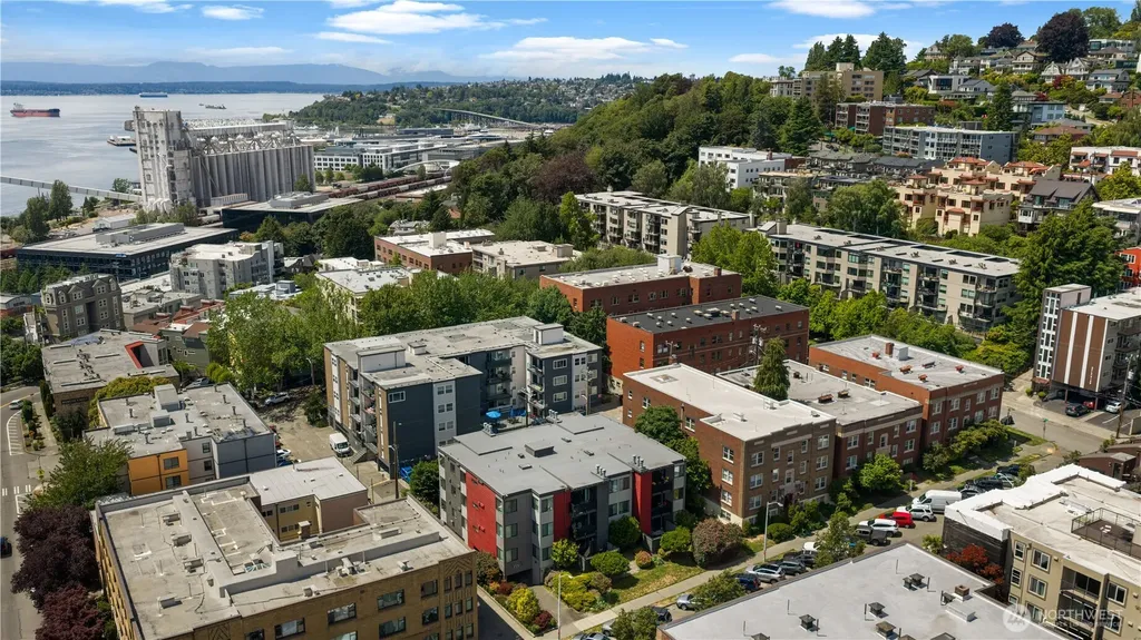 613 4th Avenue W Seattle WA 98119