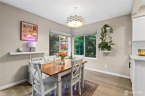 613 4th Avenue W Seattle WA 98119