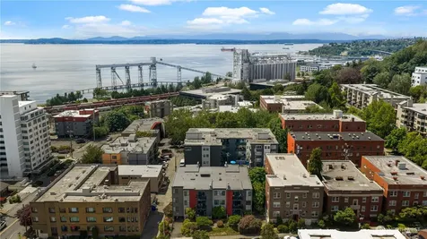 613 4th Avenue W Seattle WA 98119