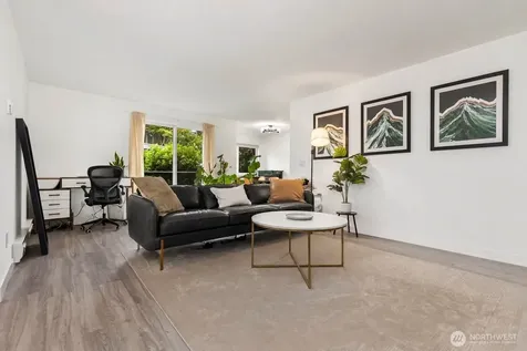 8747 Phinney Avenue N Seattle WA 98103