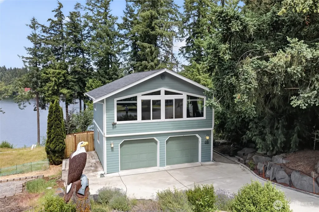 21937 Promontory Court SE Yelm WA 98597