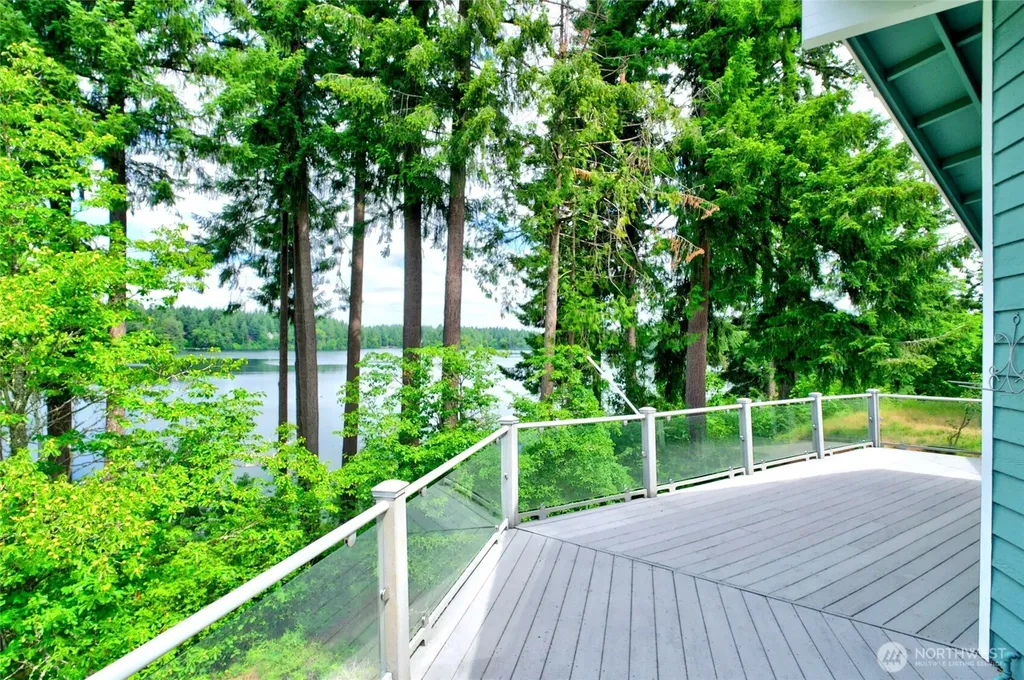 21937 Promontory Court SE Yelm WA 98597