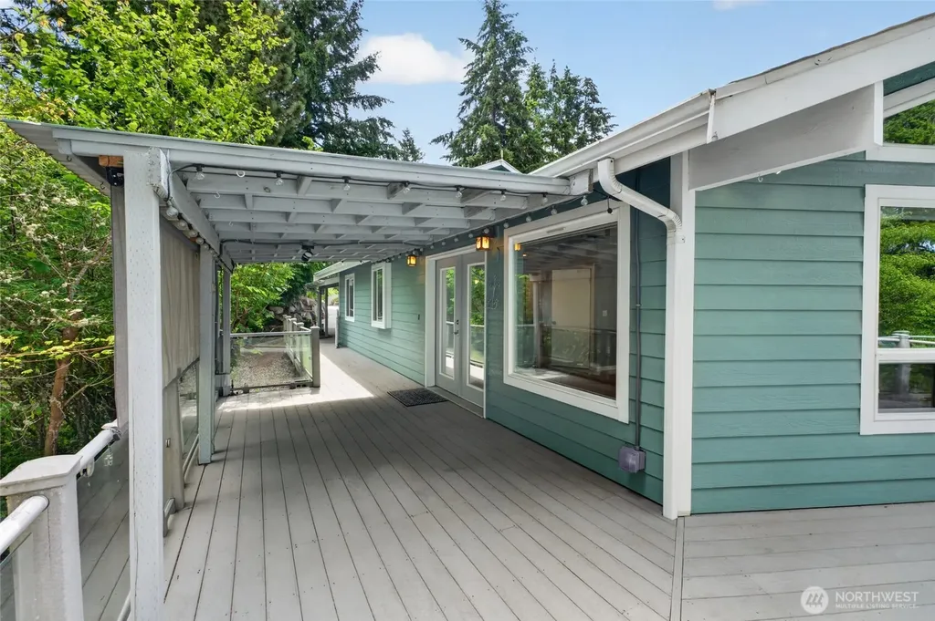 21937 Promontory Court SE Yelm WA 98597
