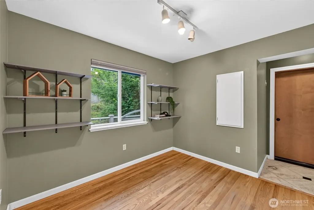 21937 Promontory Court SE Yelm WA 98597