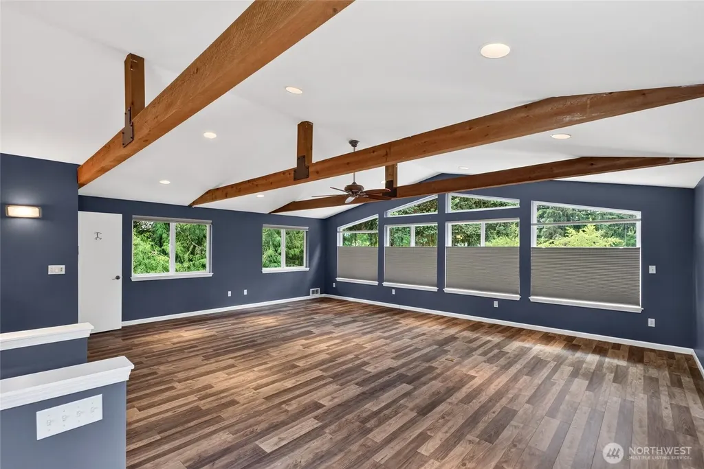21937 Promontory Court SE Yelm WA 98597