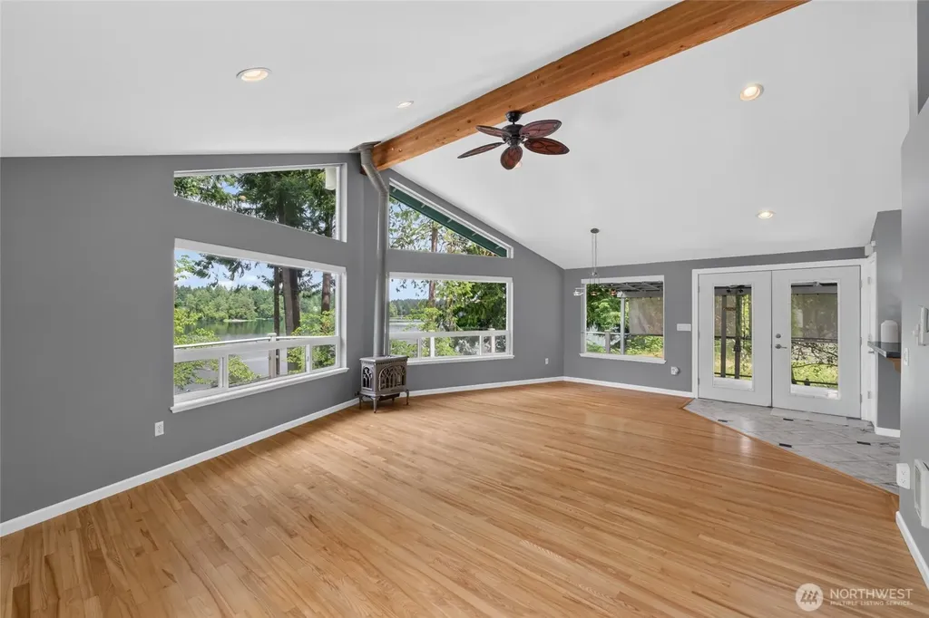 21937 Promontory Court SE Yelm WA 98597