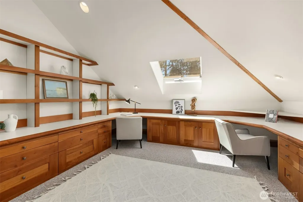 10199 Affirmed Lane NE Bainbridge Island WA 98110