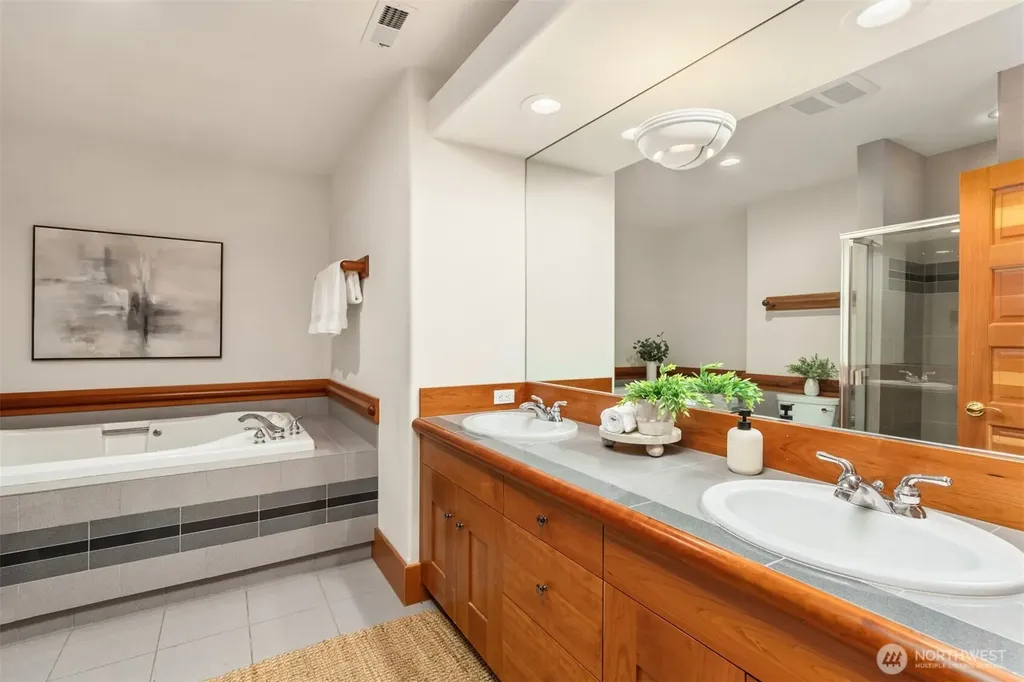 10199 Affirmed Lane NE Bainbridge Island WA 98110