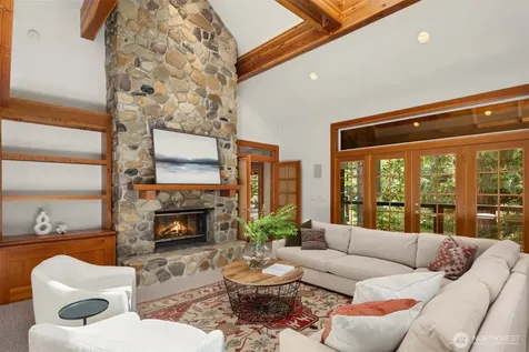 10199 Affirmed Lane NE Bainbridge Island WA 98110