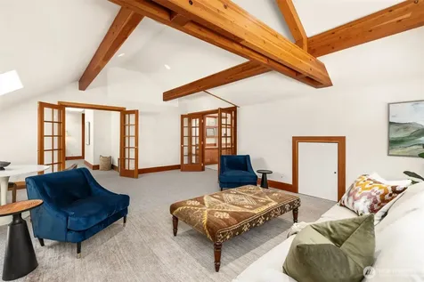 10199 Affirmed Lane NE Bainbridge Island WA 98110