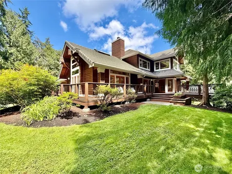 10199 Affirmed Lane NE Bainbridge Island WA 98110