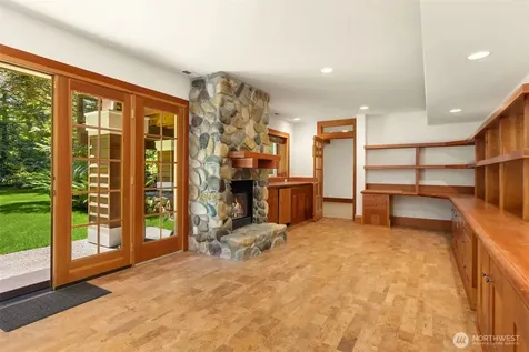 10199 Affirmed Lane NE Bainbridge Island WA 98110