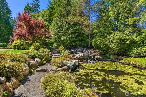 10199 Affirmed Lane NE Bainbridge Island WA 98110