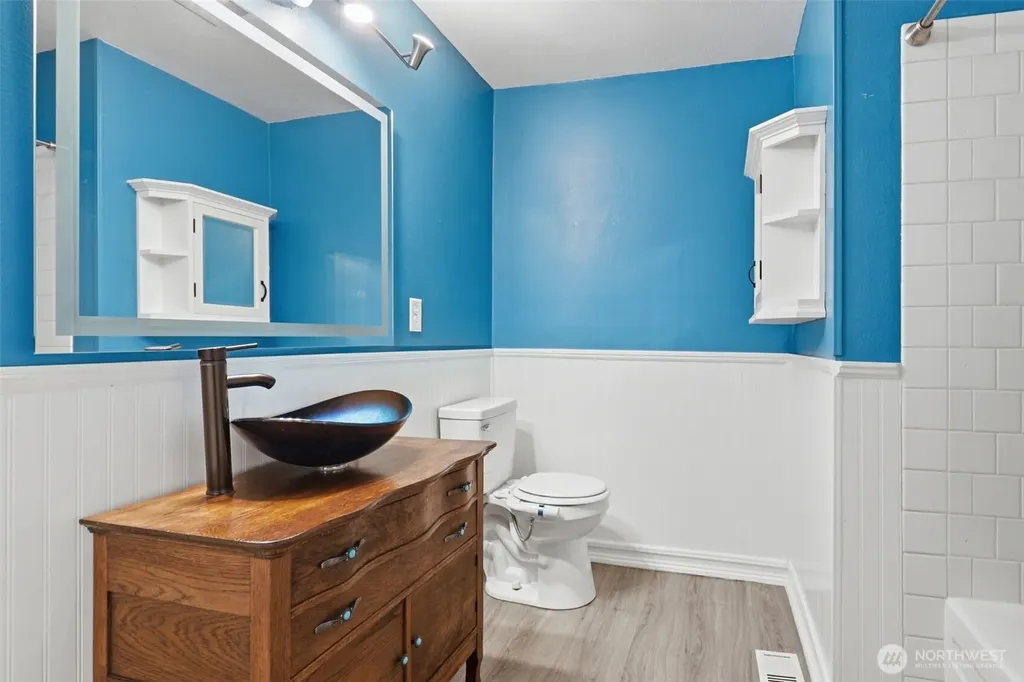 608 NE 124th Avenue Vancouver WA 98684
