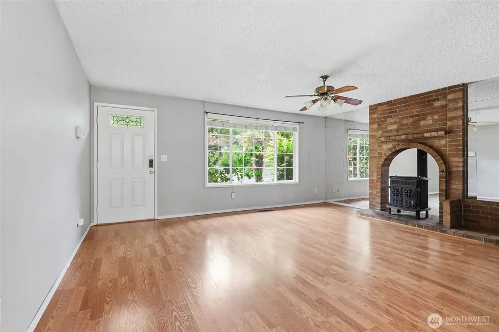 608 NE 124th Avenue Vancouver WA 98684