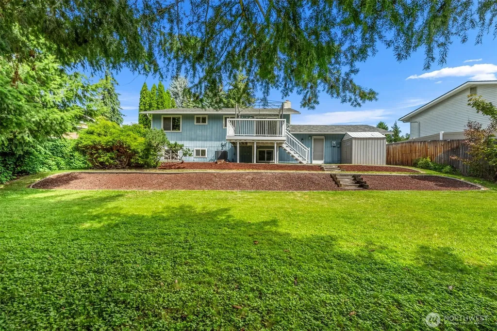 720 11th Street NE East Wenatchee WA 98802