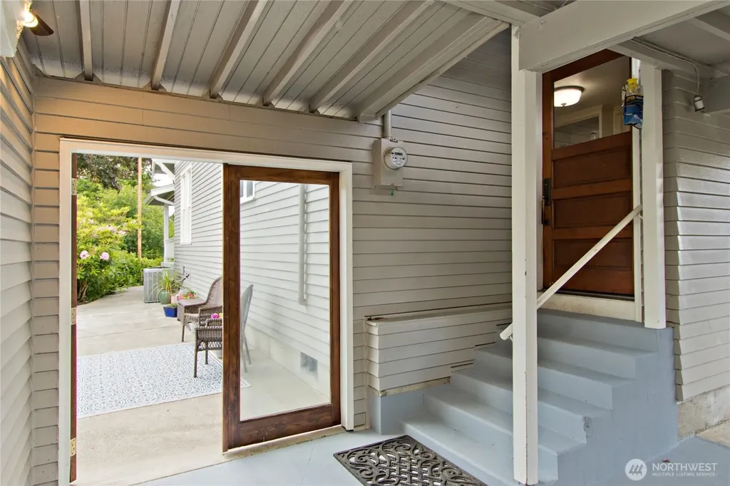 26806 SE 432nd Street Enumclaw WA 98022