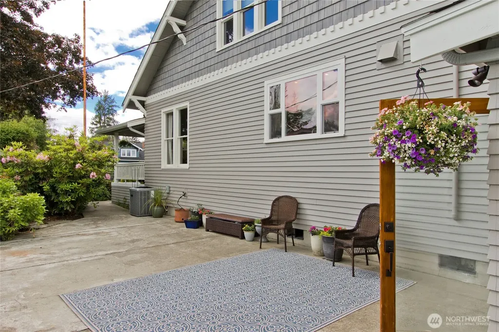 26806 SE 432nd Street Enumclaw WA 98022