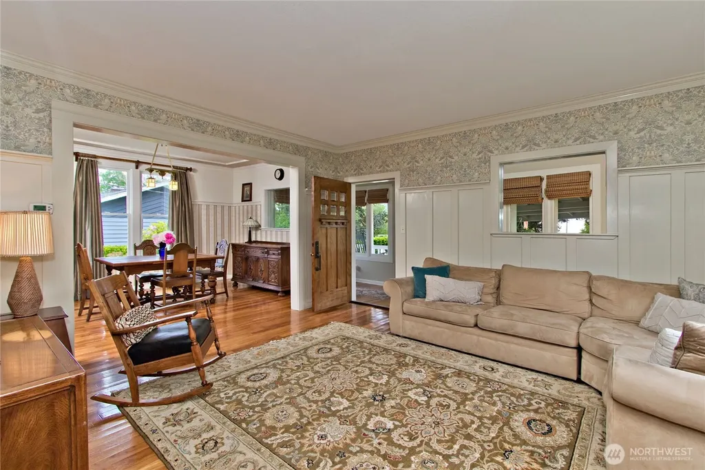 26806 SE 432nd Street Enumclaw WA 98022