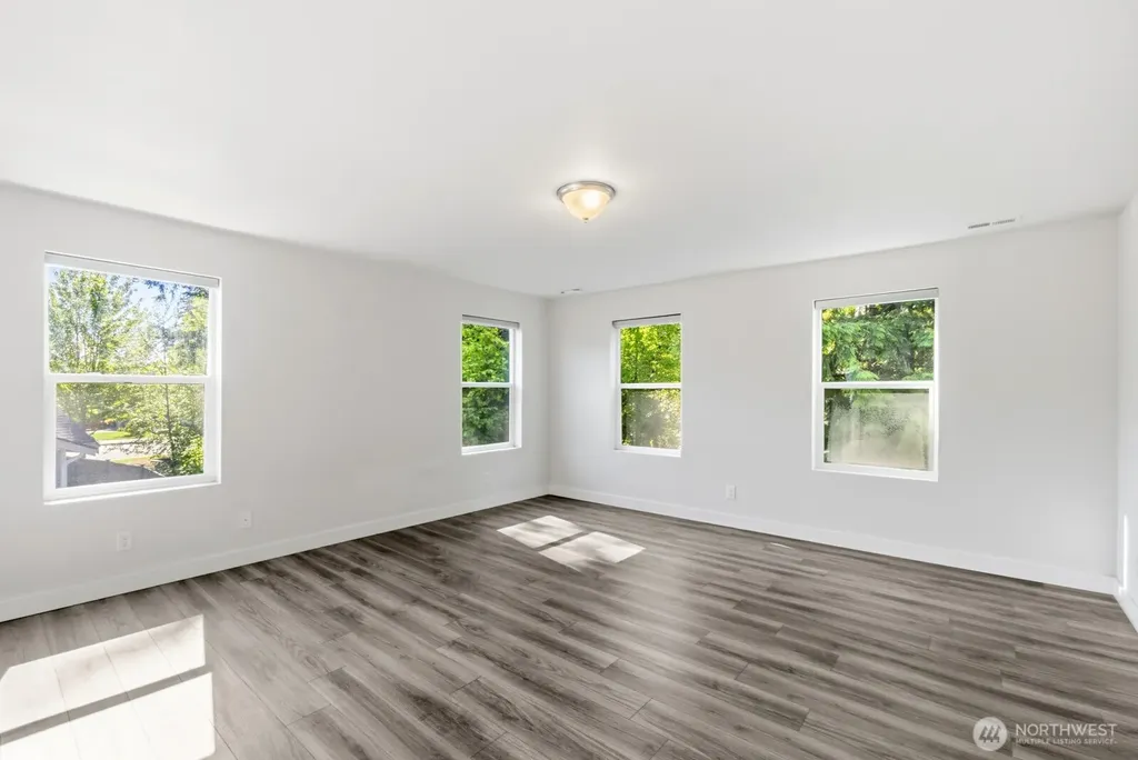 13022 157th Street Street E Puyallup WA 98374