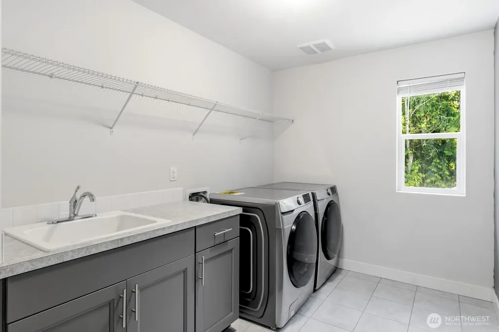 13022 157th Street Street E Puyallup WA 98374